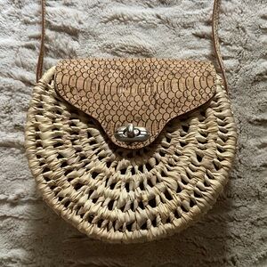 Stylish Tan Woven Crossbody Bag